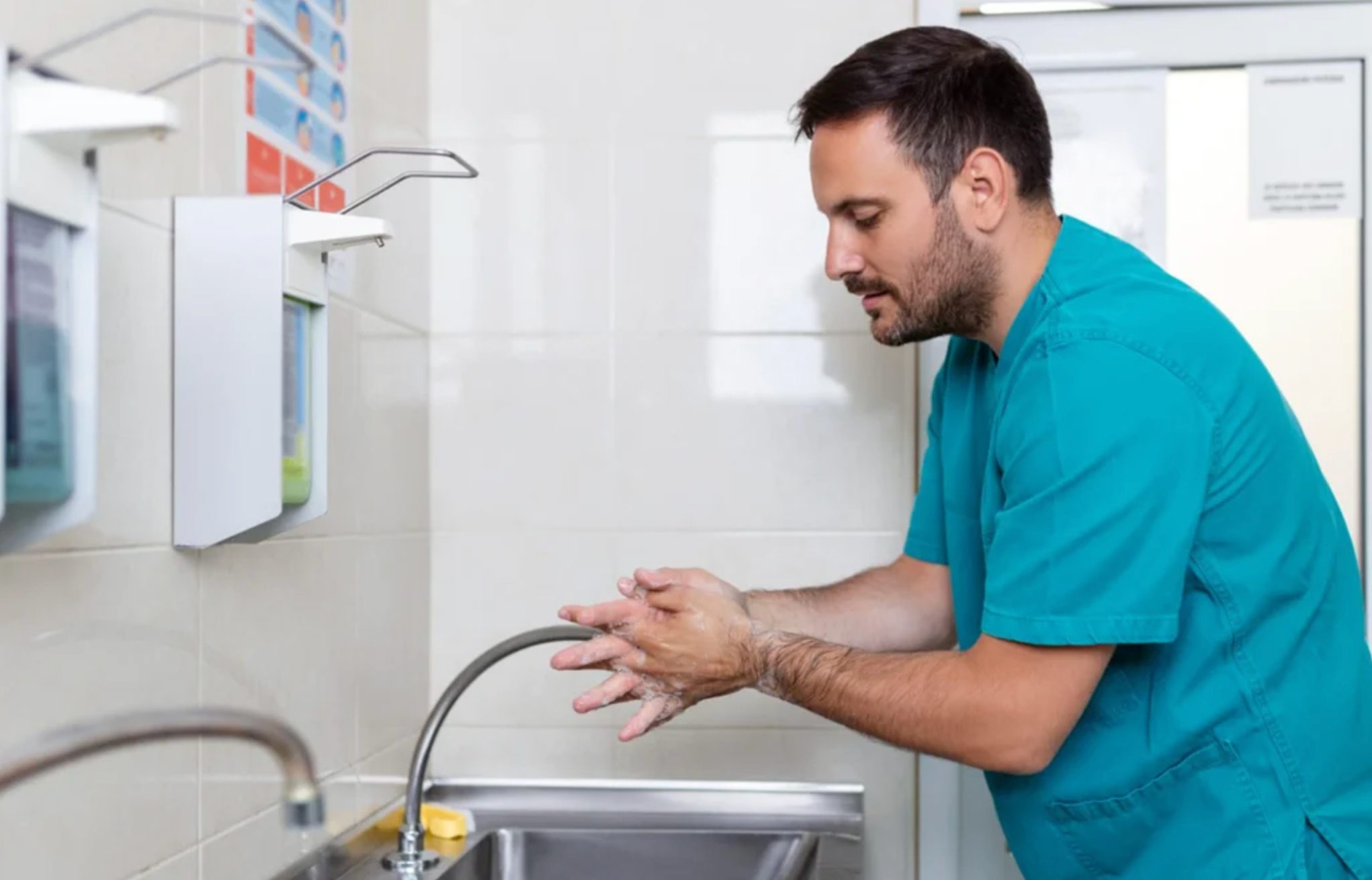 Dia de Combate à Infecção Hospitalar: o papel dos trabalhadores de saúde