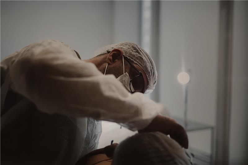 Atendimento na aula de cirurgia dermatológica na sede São Paulo, inspirali